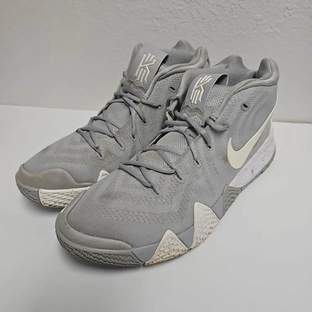 Nike Kyrie 4 Wolf Grey‎ And White Sneakers Men's Size 14 AV2296-002 Basketball